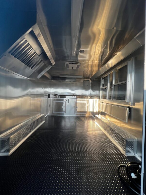 2025 8.5x16 Fast Cargo Concession Trailer - Image 4