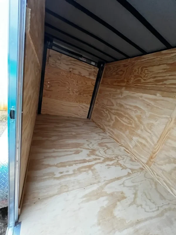 2025 6x12 Xtreme Cargo Enclosed Trailer - Image 5