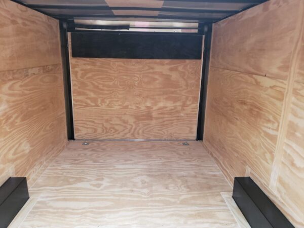 2025 8.5x24 Fast Cargo Enclosed Trailer - Image 3