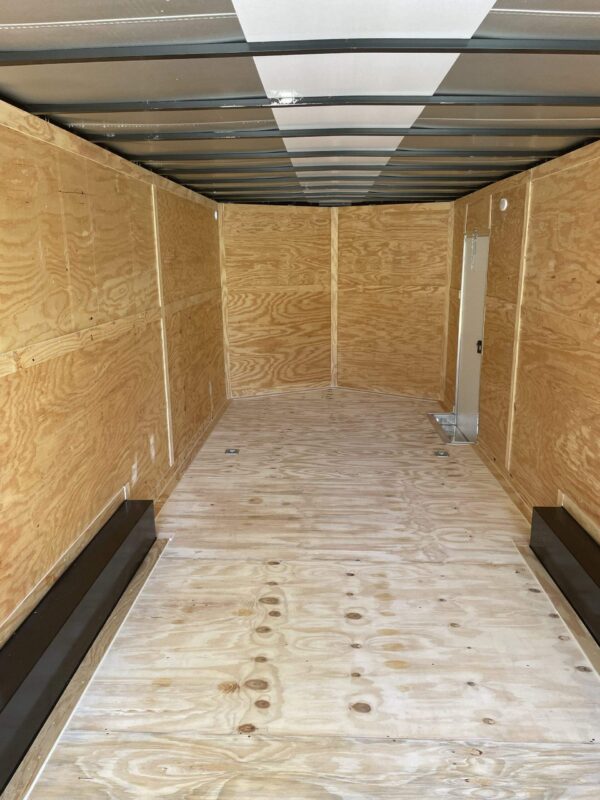 2025 8.5x24 Xtreme Cargo Enclosed Car Hauler - Image 4