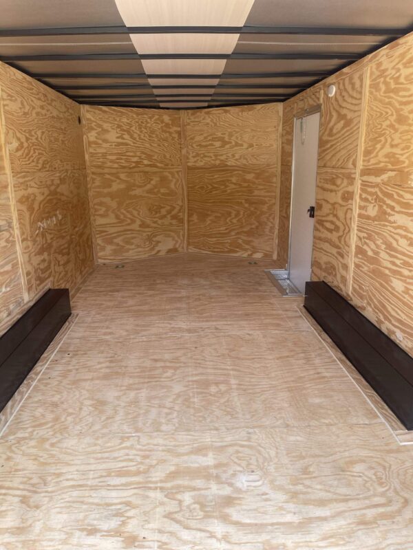 2025 8.5x16 Xtreme Cargo Enclosed Trailer - Image 4